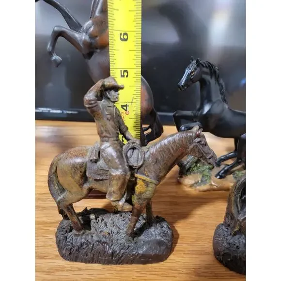 Southwest Theme Small resin Figures, horses, Cowboy 6 - Picture 15 of 16
